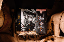Afbeelding in Gallery-weergave laden, CROSS GIFT BOX (Brons): Fotoboek Rhino + 0,5 kg Café Copain